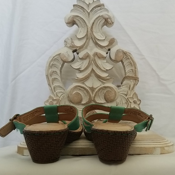 Sandals - Picture 3 of 3